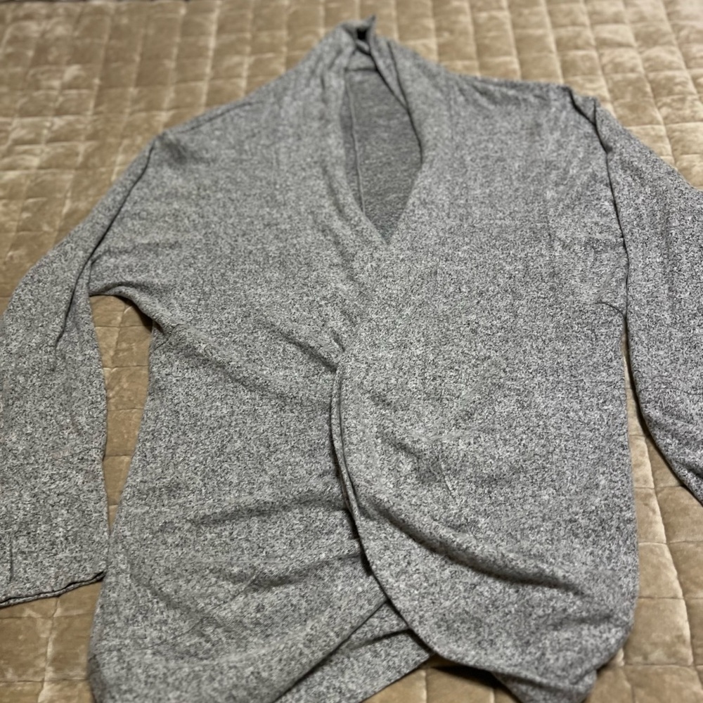 Gray Cardigan Sweater with V-Neck and Relaxed Fit